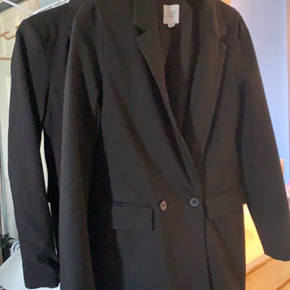 Gap women’s black blazer NWOT size 0